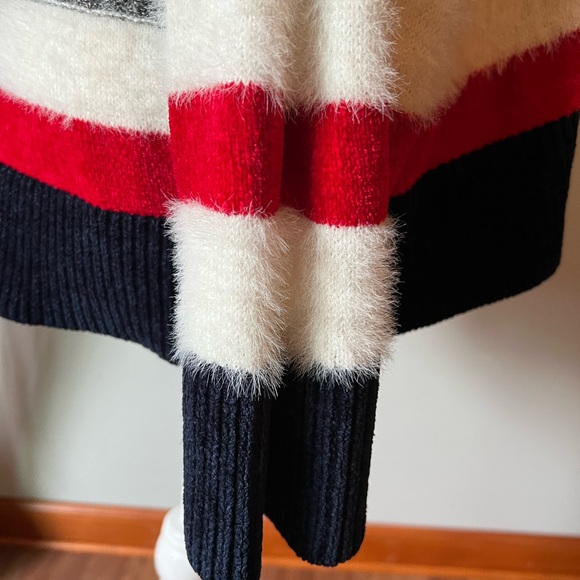 Tommy Hilfiger Sweater - Picture 5 of 10